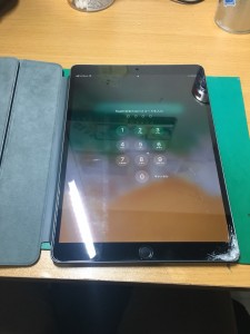 iPadPro10.5ガラス-1